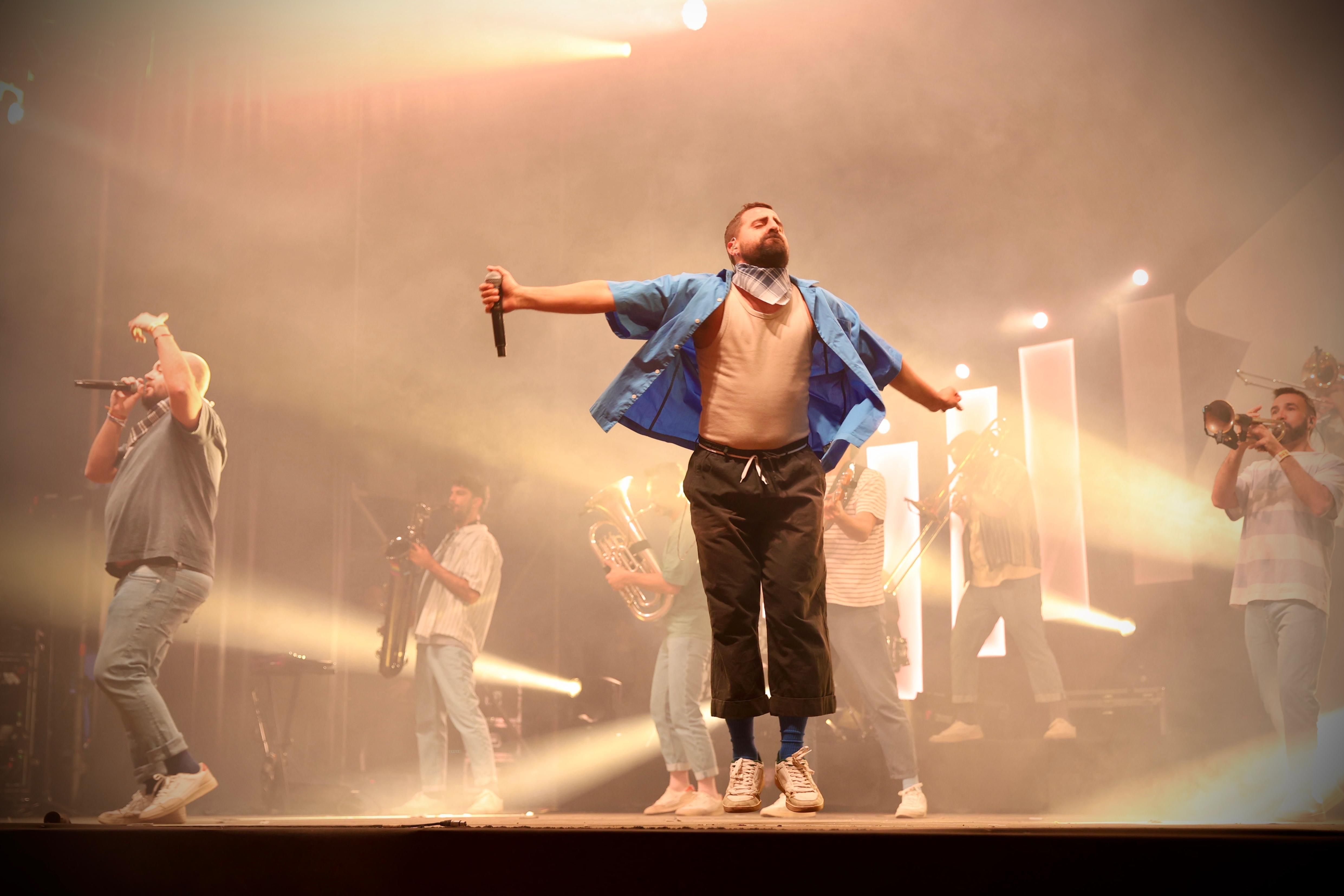 Máxima afluencia de público en el concierto de La Fúmiga Máxima afluencia de público en el concierto de La Fúmiga