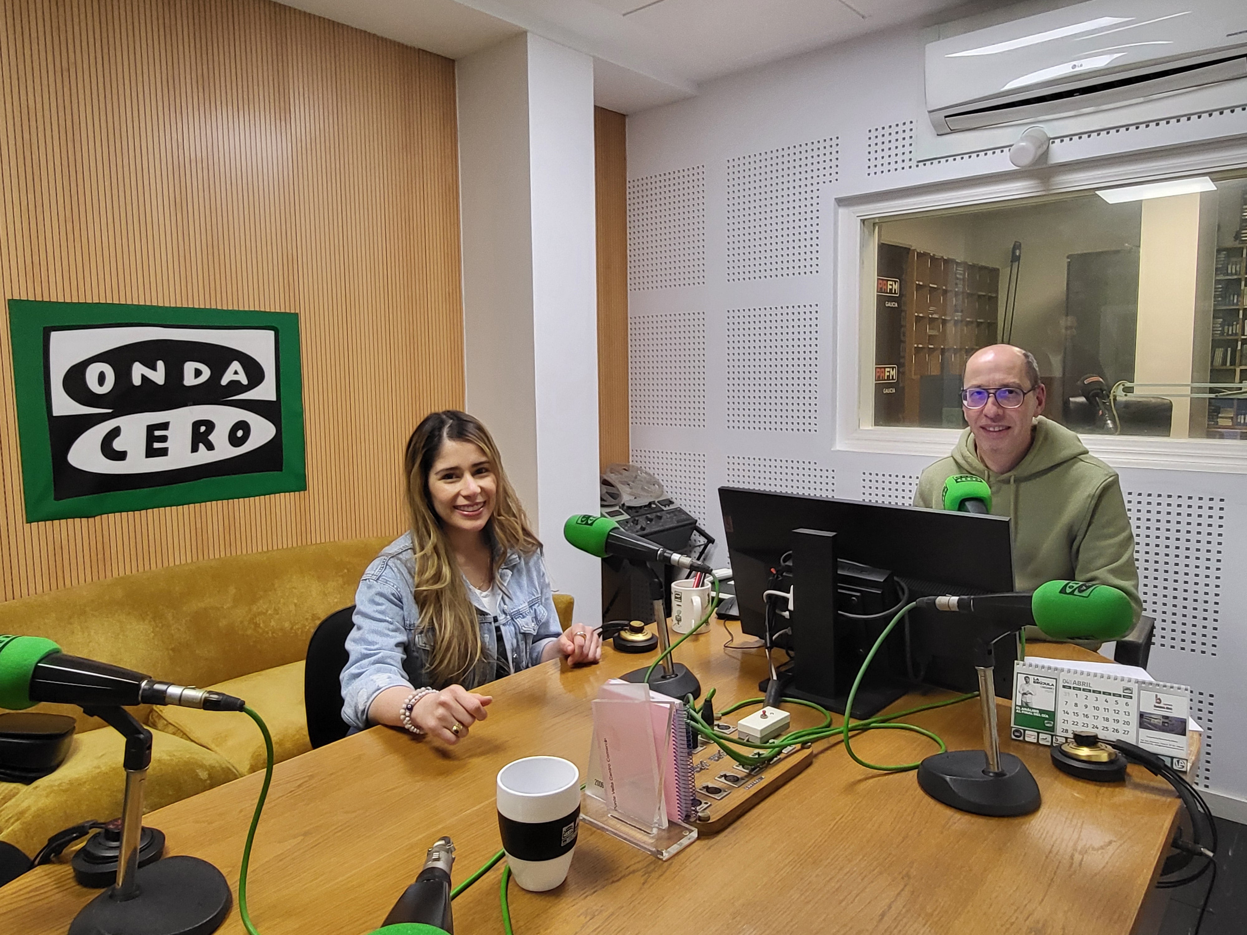 Historias de queixo e mel con "Gaia Gourmets" e "O mel de Inés" Historias de queixo e mel con "Gaia Gourmets" e "O mel de Inés"