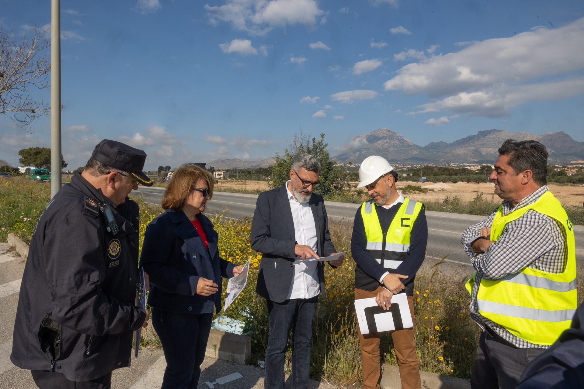Aviso ante retenciones en el Camí Vell de Altea, en l'Alfàs, por las obras que arrancan el lunes 31 de marzo Aviso ante retenciones en el Camí Vell de Altea, en l'Alfàs, por las obras que arrancan el lunes 31 de marzo