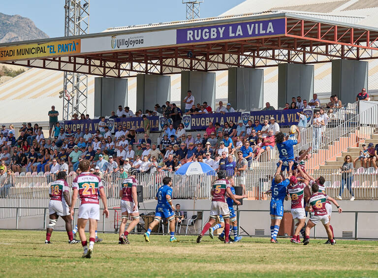 El Huesitos La Vila afronta la primera de sus 3 finales por la salvación en Madrid El Huesitos La Vila afronta la primera de sus 3 finales por la salvación en Madrid