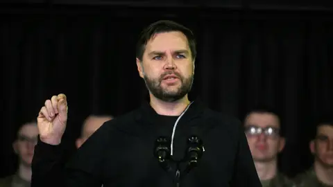 JD Vance en la base militar de Pituffik JD Vance en la base militar de Pituffik