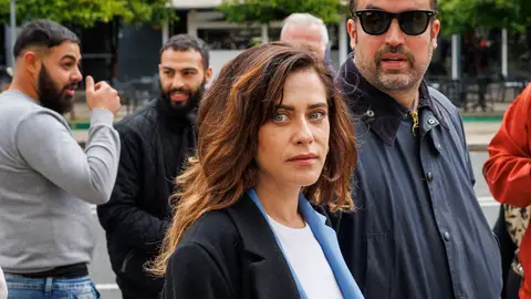 La actriz sevillana María León a su llegada este viernes a los Juzgados de Sevilla, La actriz sevillana María León a su llegada este viernes a los Juzgados de Sevilla/ EFE/ Julio Muñoz