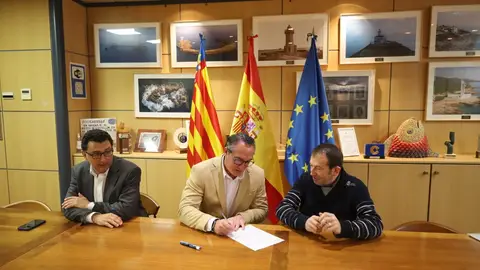 PortCastelló acelera su expansión hacia el sur y su proyección como hub eólico con la recepción de la mota de cierre PortCastelló acelera su expansión hacia el sur y su proyección como hub eólico con la recepción de la mota de cierre