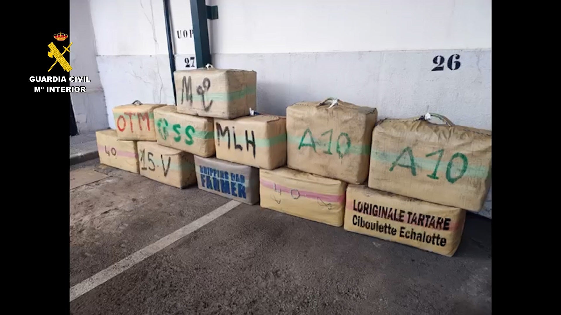 La Guardia Civil detiene a 23 personas en una operación antidrogas a lo largo del río Guadalquivir La Guardia Civil detiene a 23 personas en una operación antidrogas a lo largo del río Guadalquivir
