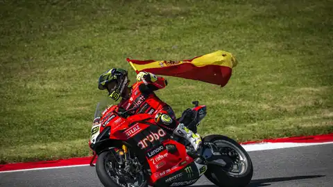 Álvaro Bautista, piloto oficial de Ducati en SBK Álvaro Bautista, piloto oficial de Ducati en SBK