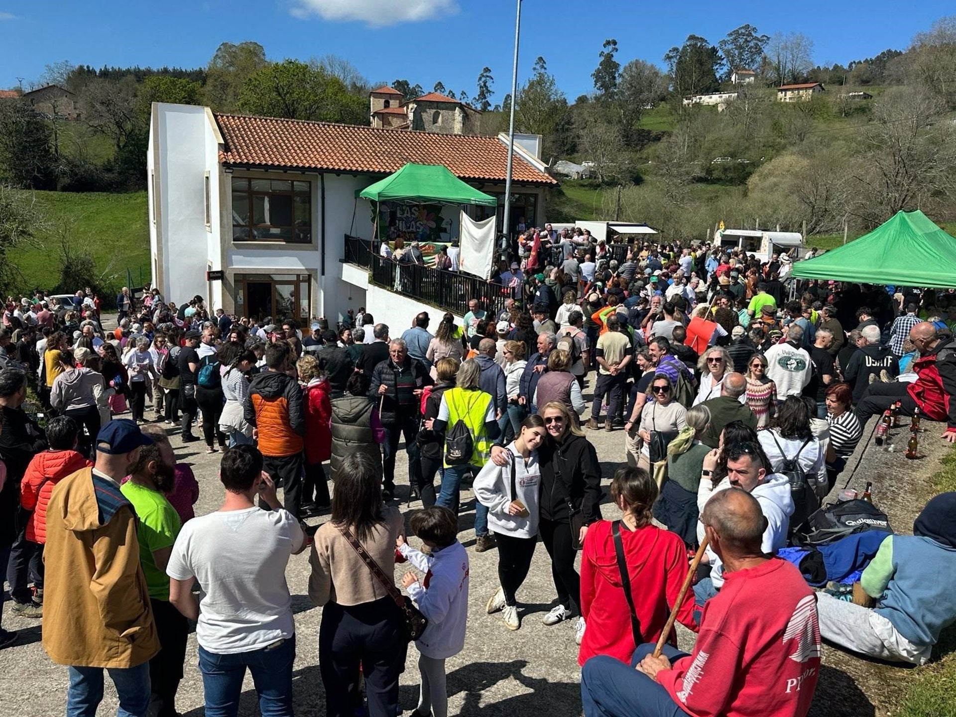 Unas 1.500 personas marchan en Ribamontán al Monte contra la planta de biometano prevista en Praves Unas 1.500 personas marchan en Ribamontán al Monte contra la planta de biometano prevista en Praves