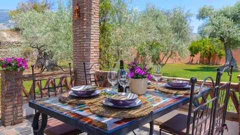 Las pernoctaciones en apartamentos, campings y casas rurales de Extremadura crecen un 11,37% en febrero Las pernoctaciones en apartamentos, campings y casas rurales de Extremadura crecen un 11,37% en febrero
