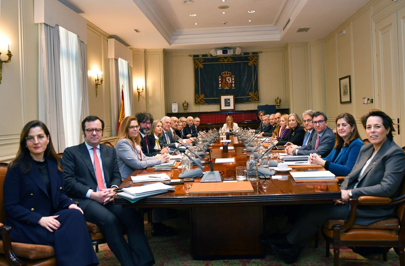 El CGPJ pide responsabilidad a María Jesús Montero y respalda la profesionalidad de los jueces El CGPJ pide responsabilidad a María Jesús Montero y respalda la profesionalidad de los jueces