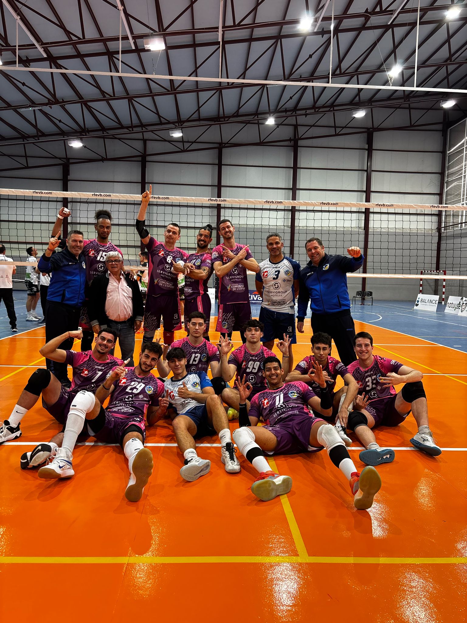 El Servigroup Playas de Benidorm masculino cierra la temporada regular con victoria en Extremadura y ya conoce a sus rivales del playoff El Servigroup Playas de Benidorm masculino cierra la temporada regular con victoria en Extremadura y ya conoce a sus rivales del playoff