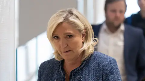 Marine Le Pen a su llegada al Palacio de la Justicia de Francia