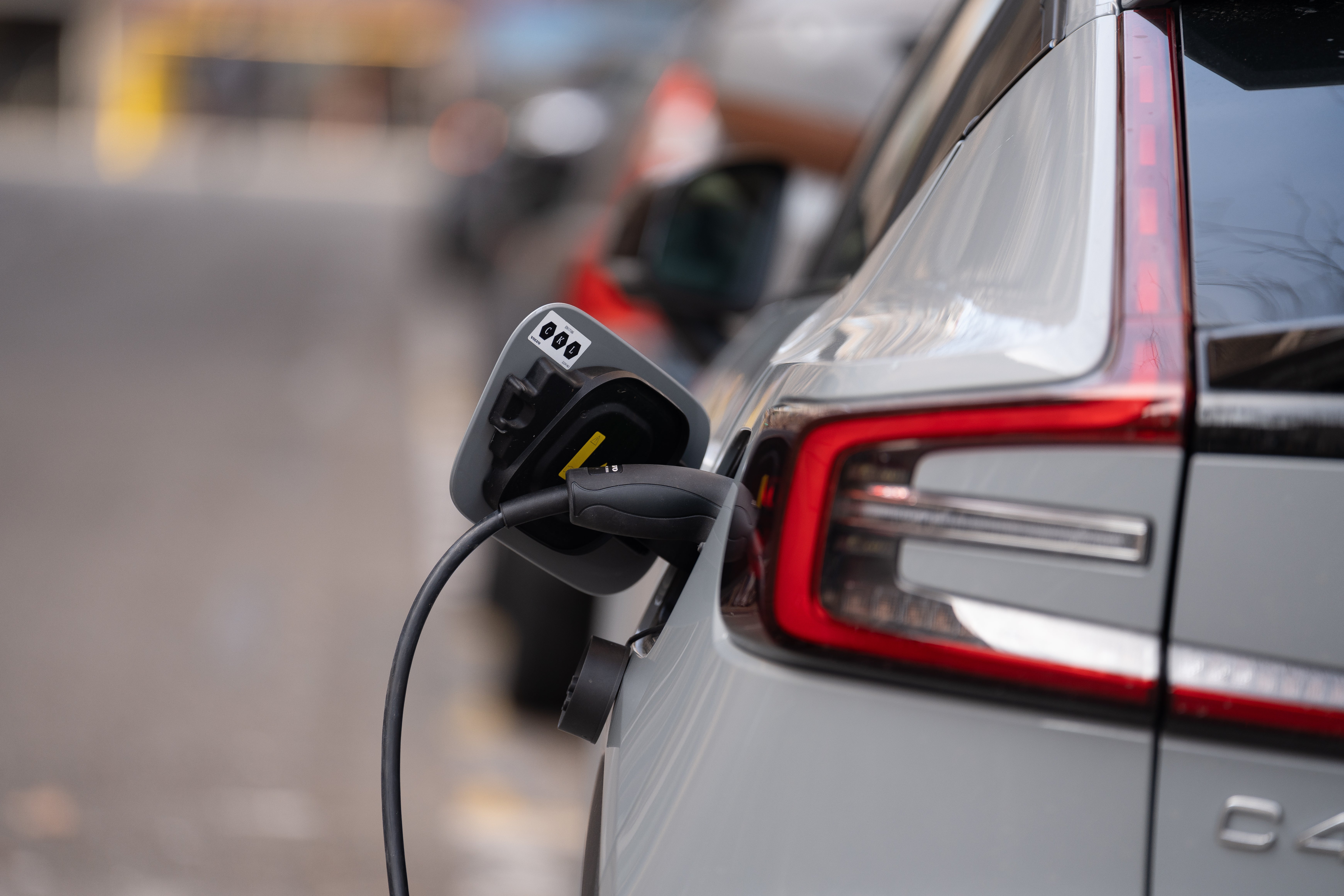 Ya se pueden solicitar las nuevas ayudas a la compra del coche eléctrico en Euskadi Ya se pueden solicitar las nuevas ayudas a la compra del coche eléctrico en Euskadi