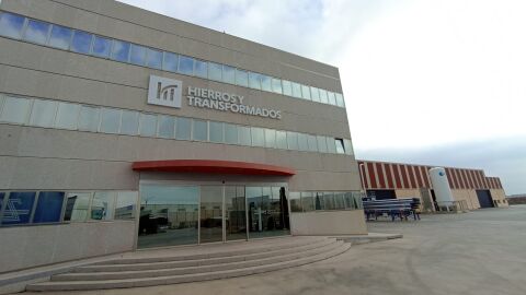 Fachada de Grupo "HYT" en Quintanar de la Orden