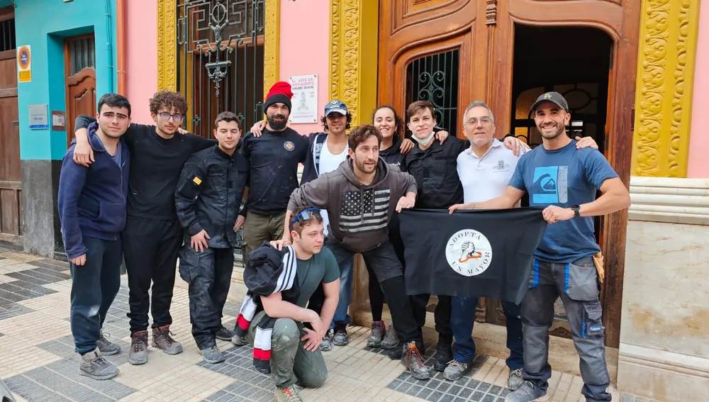 Voluntarios Voluntarios