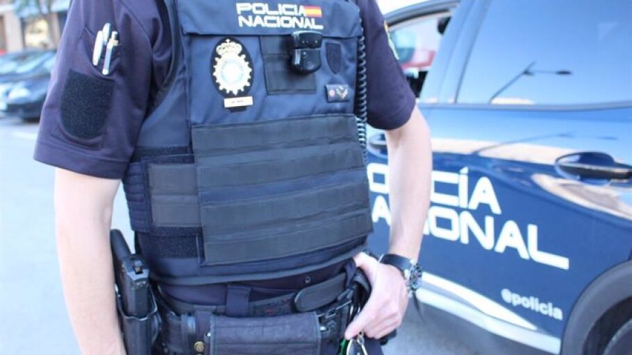 Un agente de la Polic&iacute;a Nacional en imagen de archivo