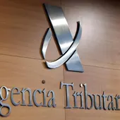 Des d'avui i fins el 25 de juny la gran majoria de ciutadans estan obligats a presentar la declaració de la renda Des d'avui i fins el 25 de juny la gran majoria de ciutadans estan obligats a presentar la declaració de la renda