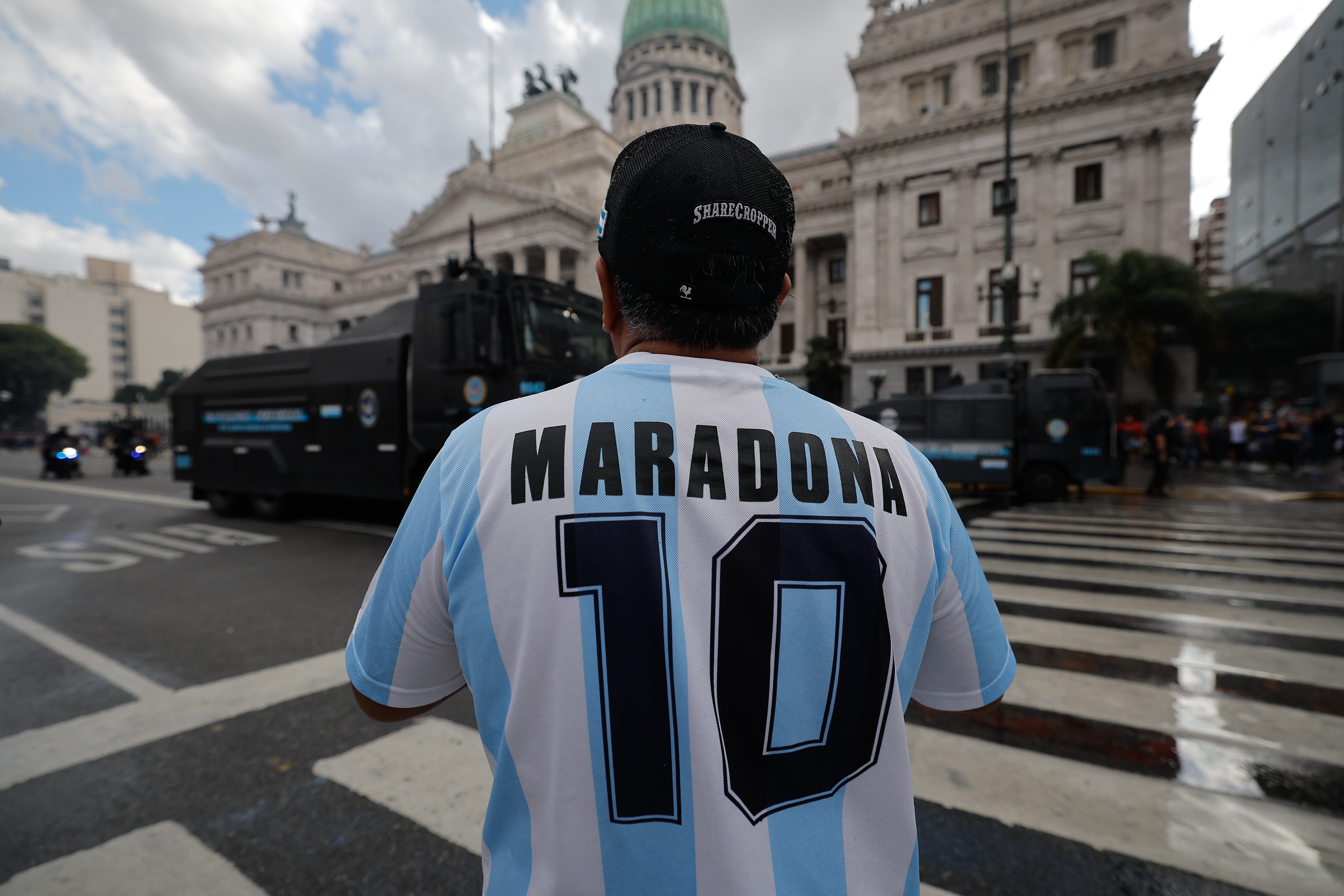 Detalles impactantes sobre la muerte de Maradona: "Un aumento monstruoso de la cavidad abdominal" Detalles impactantes sobre la muerte de Maradona: "Un aumento monstruoso de la cavidad abdominal"