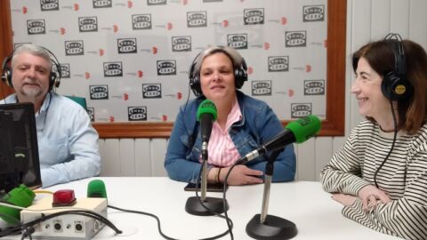 Mario Ruiz, Silvia V&aacute;zquez y Teresa Naranjo
