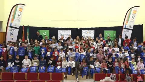 El programa 'Todos Olímpicos' llegará este año a casi 2.500 alumnos de 50 centros educativos extremeños El programa 'Todos Olímpicos' llegará este año a casi 2.500 alumnos de 50 centros educativos extremeños