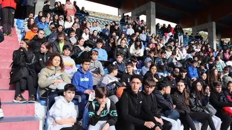 Más de mil jóvenes participan en las IV Olimpiadas Rayanas en Valencia de Alcántara