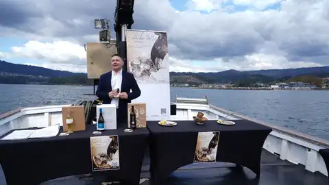 Tomamos a última deste xoves co alcalde de Soutomaior, Manu Lourenzo Coñecemos en detalle o programa da XXXVII Festa da Ostra que esta fin de semana celebra os días grandes no peirao de Arcade.