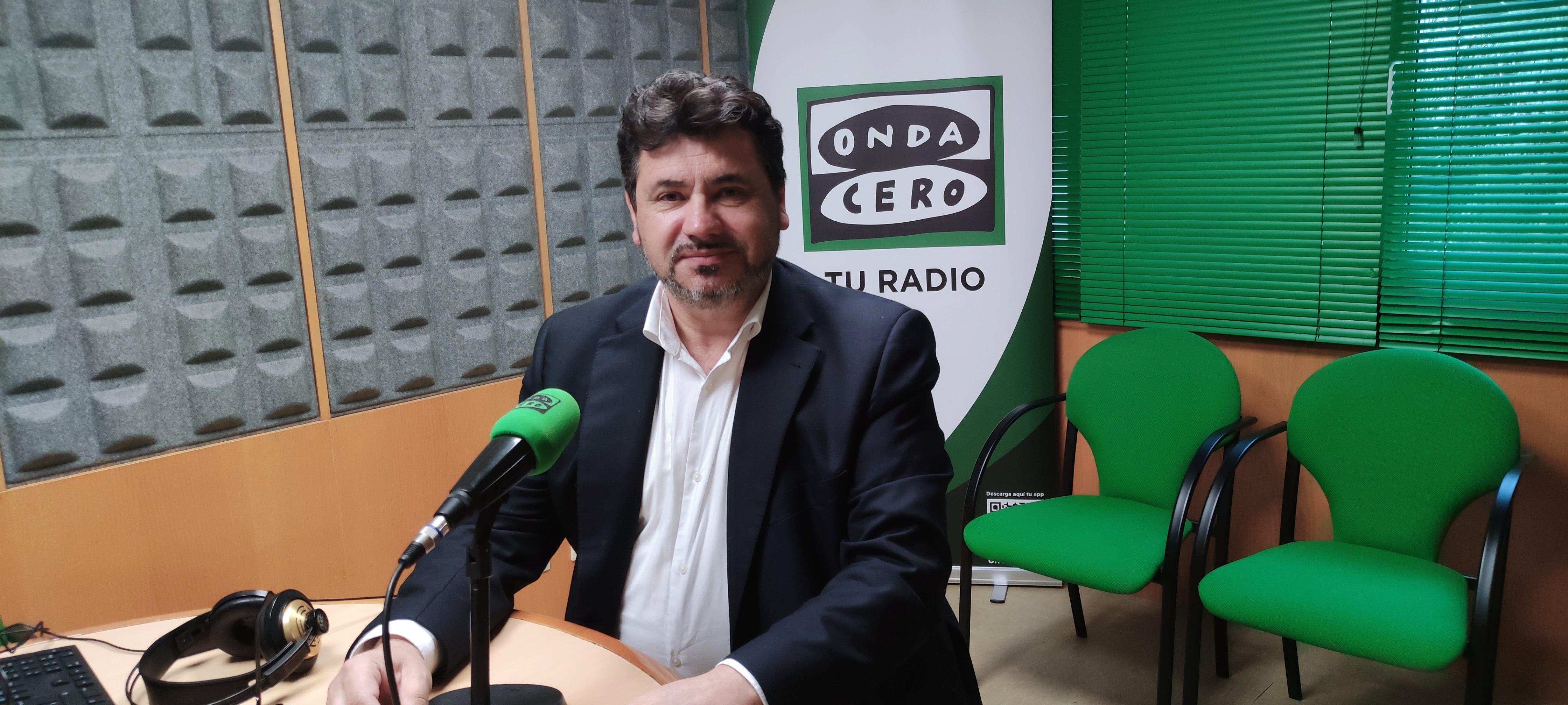 Carlos Vieitez: “Queremos un novo multiusos para Meaño, é un dos grandes proxectos deste mandato” Carlos Vieitez: “Queremos un novo multiusos para Meaño, é un dos grandes proxectos deste mandato”