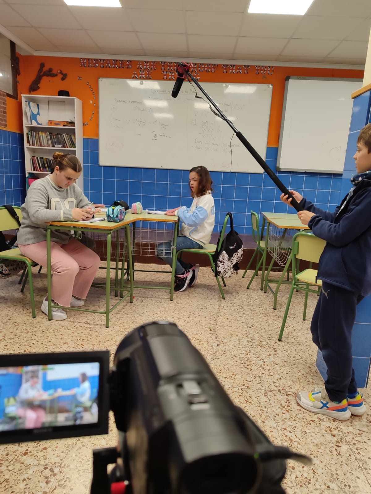 El Colegio Luis Vives de Sueca lanza su nueva web-serie "Normales, next generation" El Colegio Luis Vives de Sueca lanza su nueva web-serie "Normales, next generation"