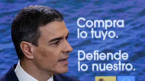 El presidente del Gobierno, Pedro Sánchez, durante una comparecencia ante la prensa Estas son las nuevas ayudas de Pedro Sánchez para responder a los aranceles de Trump