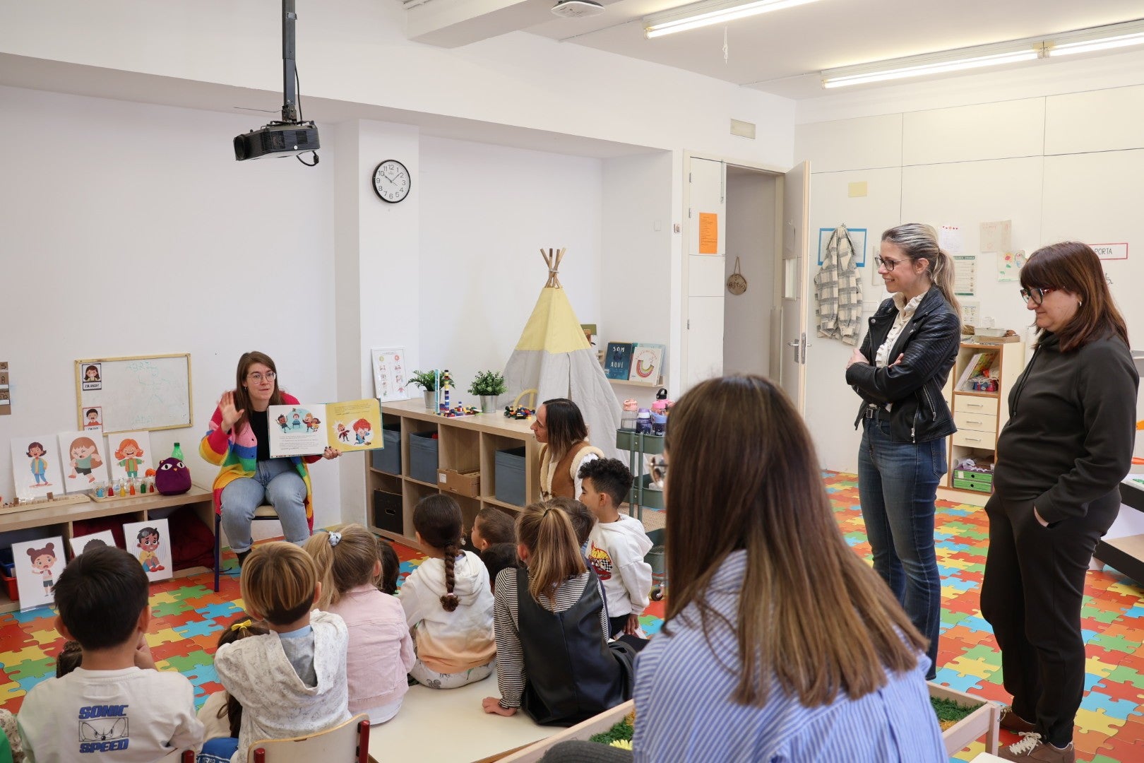 Finestrat finaliza los talleres de coeducación en los dos colegios para prevenir la violencia de género desde las aulas Finestrat finaliza los talleres de coeducación en los dos colegios para prevenir la violencia de género desde las aulas