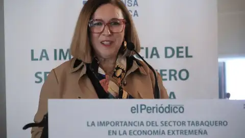 Empresas, agricultores y políticos analizan en Cáceres la importancia del sector tabaquero en la economía extremeña Empresas, agricultores y políticos analizan en Cáceres la importancia del sector tabaquero en la economía extremeña