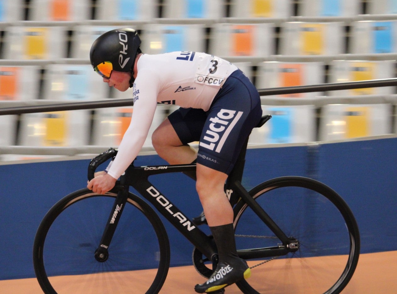 El vilero Francesc Llorca está con la Selección Española esta semana en el Velódromo Luis Puig de Valencia El vilero Francesc Llorca está con la Selección Española esta semana en el Velódromo Luis Puig de Valencia