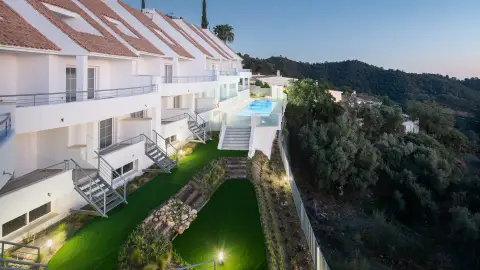 Culmia entrega la promoción Blue Views Istán en la Costa del Sol Istan