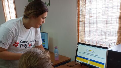 Campamento de formaci&oacute;n digital. 