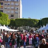 Almoradí disfruta del ambiente rociero en su Feria del Comercio este fin de semana
