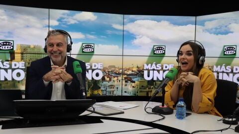 Melody con Carlos Alsina en Más de Uno Melody con Carlos Alsina en Más de Uno