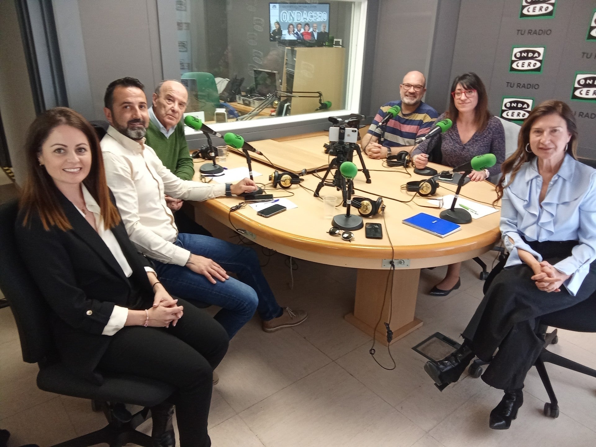 ¿Tiene sentido multar a quienes usan carritos de supermercado para llevar lo que recogen de los contenedores? ¿Tiene sentido multar a quienes usan carritos de supermercado para llevar lo que recogen de los contenedores?