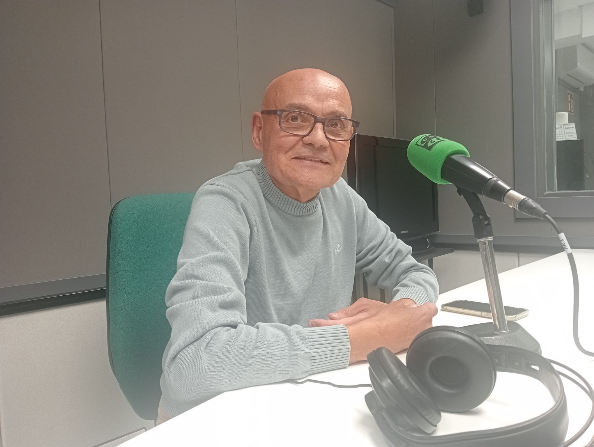 Un vecino de Castellón pone en marcha una iniciativa para la adopción temporal de sus cuadros Un vecino de Castellón pone en marcha una iniciativa para la adopción temporal de sus cuadros