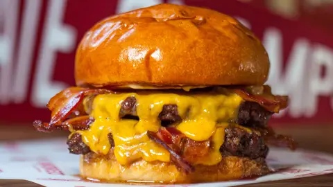 Hamburguesa de Hundred. Hamburguesa de Hundred.