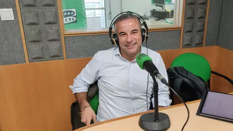 Presidente da cooperativa Paco y Lola, Carlos Carrión. Más de Uno Pontevedra