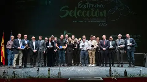 Extremadura reconoce a sus mejores aceites de oliva virgen extra con la entrega de premios Extrema Selección Extremadura reconoce a sus mejores aceites de oliva virgen extra con la entrega de premios Extrema Selección