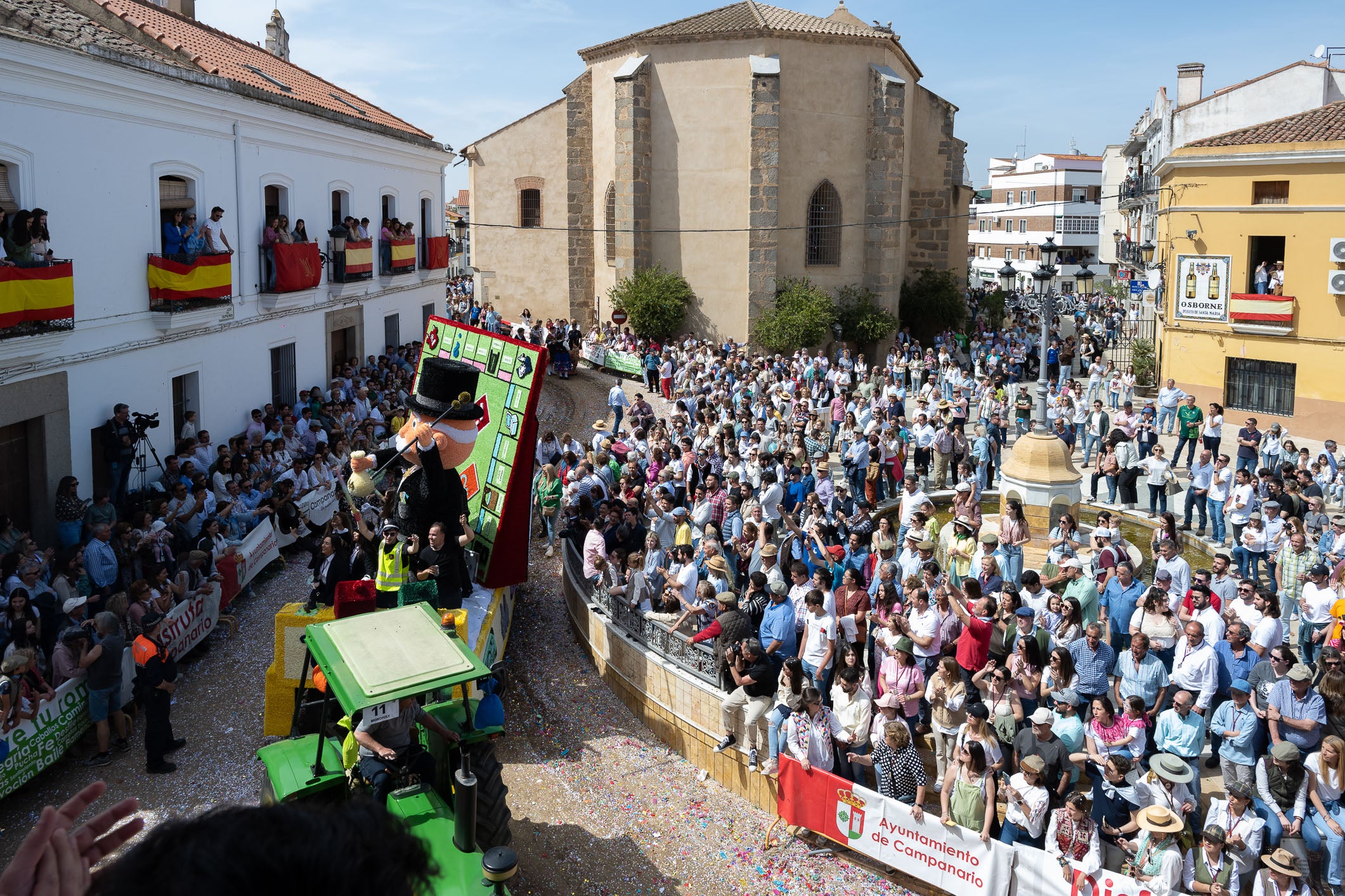 Ocho carrozas y 300 caballos desfilarán en la romería de Piedraescrita de Campanario el lunes 21 de abril Ocho carrozas y 300 caballos desfilarán en la romería de Piedraescrita de Campanario el lunes 21 de abril