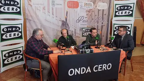 Sito Cantero, Francisco Pérez Corrales, Julio Santiago Sánchez Higuera y Carlos Lillo. Programa Paso a Paso desde el Antiguo Casino