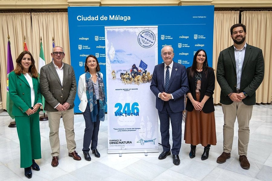 Desafío Ártico: 10 años de expediciones en Groenlandia y el debut de '246 – Viktoria' en Málaga Desafío Ártico: 10 años de expediciones en Groenlandia y el debut de '246 – Viktoria' en Málaga