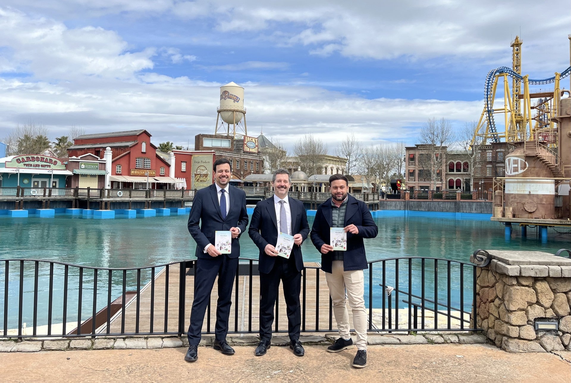 La Comunidad de Madrid presenta la Guía Turismo Familiar La Comunidad de Madrid presenta la Guía Turismo Familiar