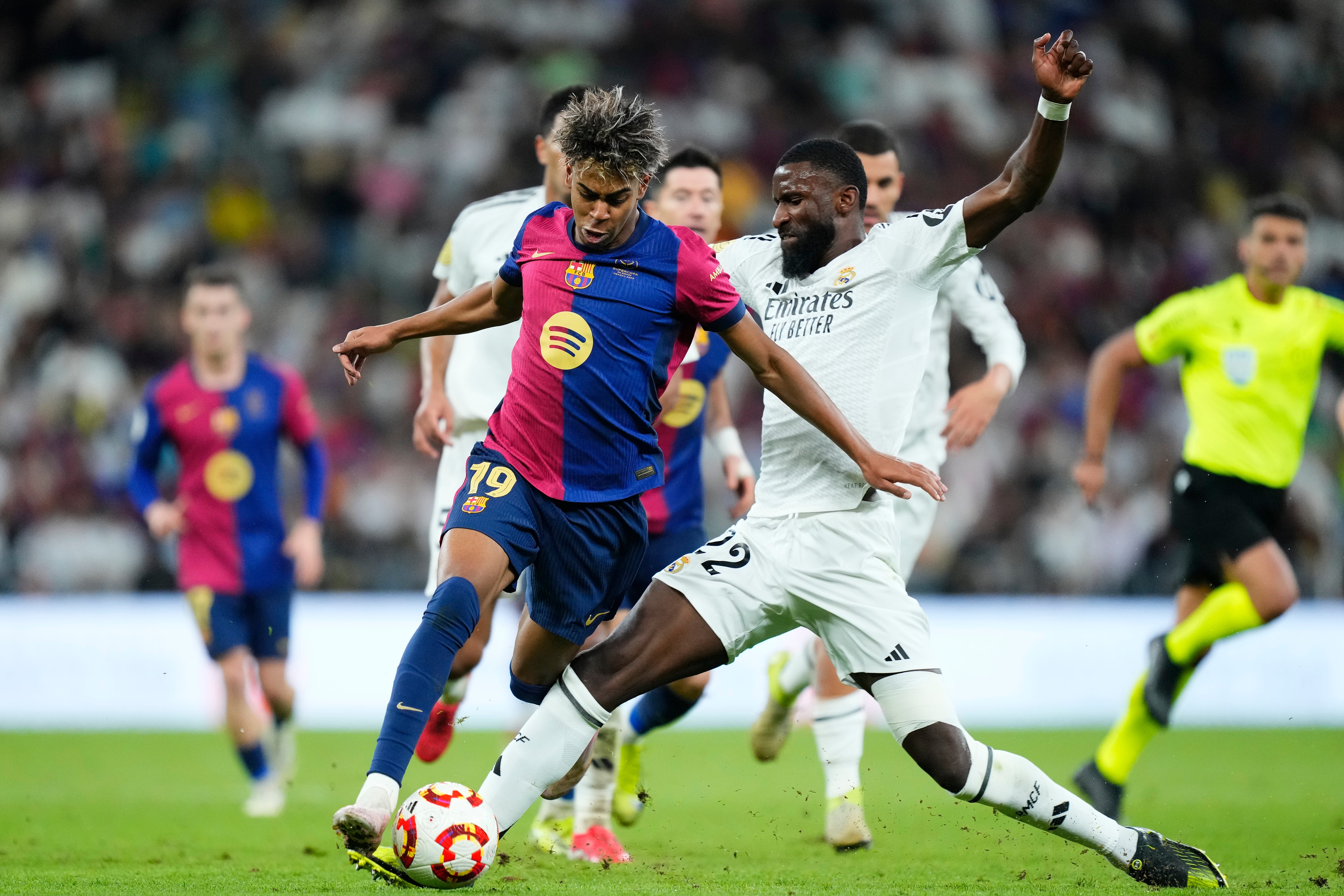 Barcelona y Real Madrid tendrán 26.000 entradas para la final Barcelona y Real Madrid tendrán 26.000 entradas para la final