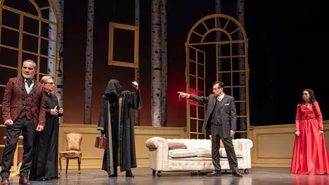 Una noche de teatro con humor inteligente llega a Orihuela con 'Magia. Una comedia fantástica' Una noche de teatro con humor inteligente llega a Orihuela con 'Magia. Una comedia fantástica'