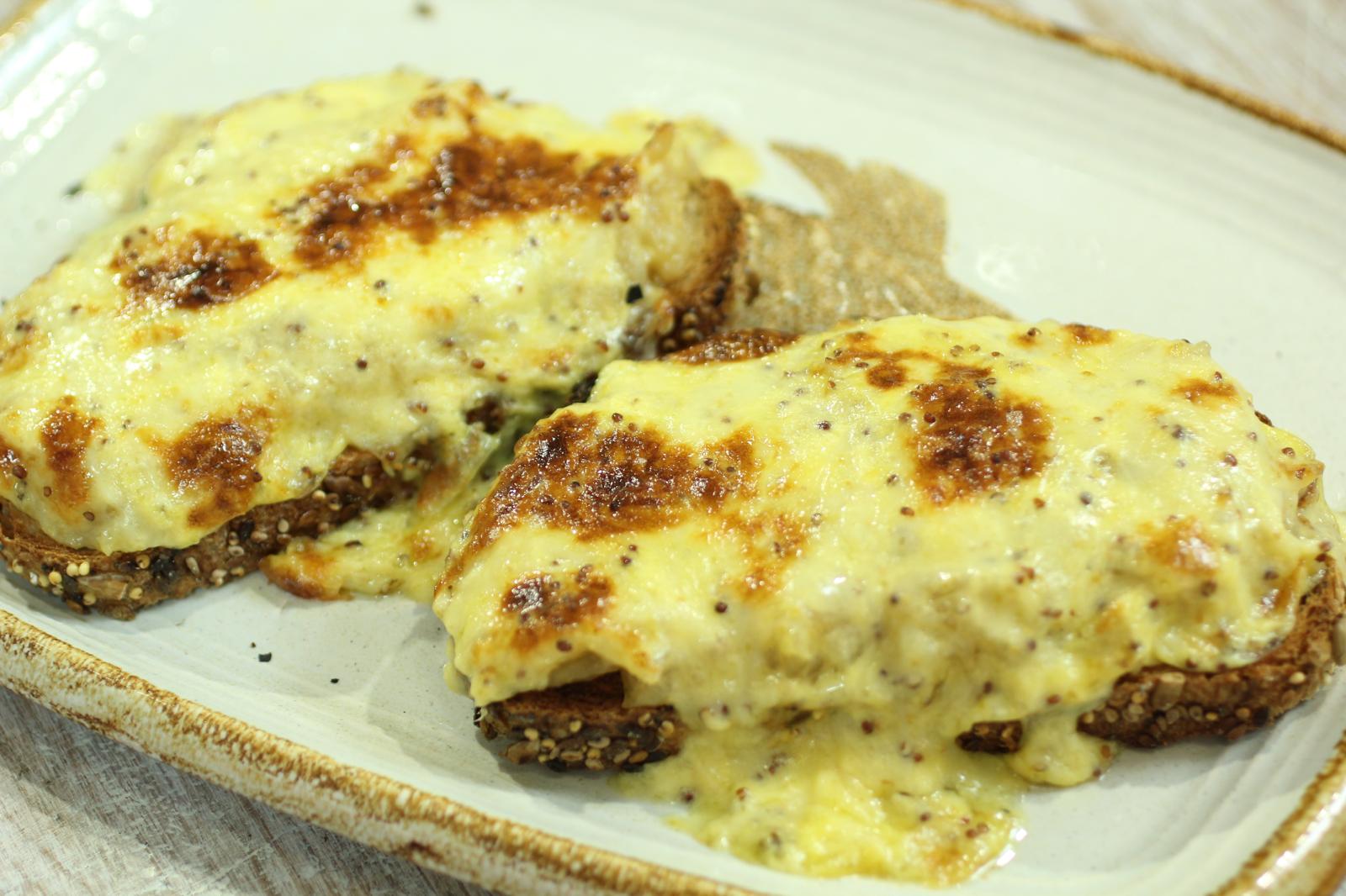 La receta de Robin Food para preparar "Tostada gratinada “Bolo" La receta de Robin Food para preparar "Tostada gratinada “Bolo"