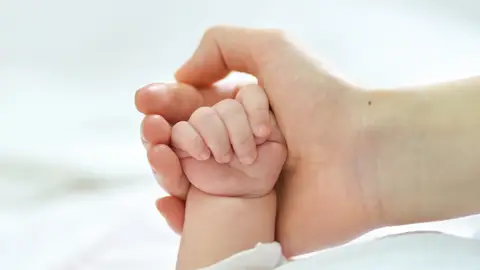 Imagen de la mano de un bebé Imagen de la mano de un bebé