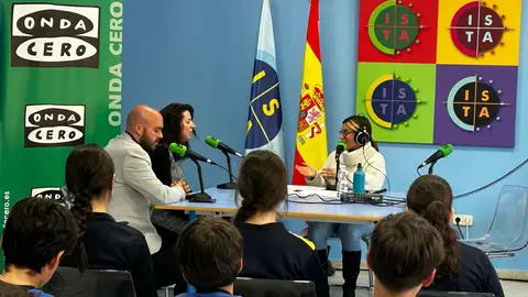 El Colegio Internacional Santo Tomás de Aquino abre sus puertas a Más de uno Alcalá Estudio de Más de uno Alcalá en el Business Center del Colegio Internacional Santo Tomás de Aquino