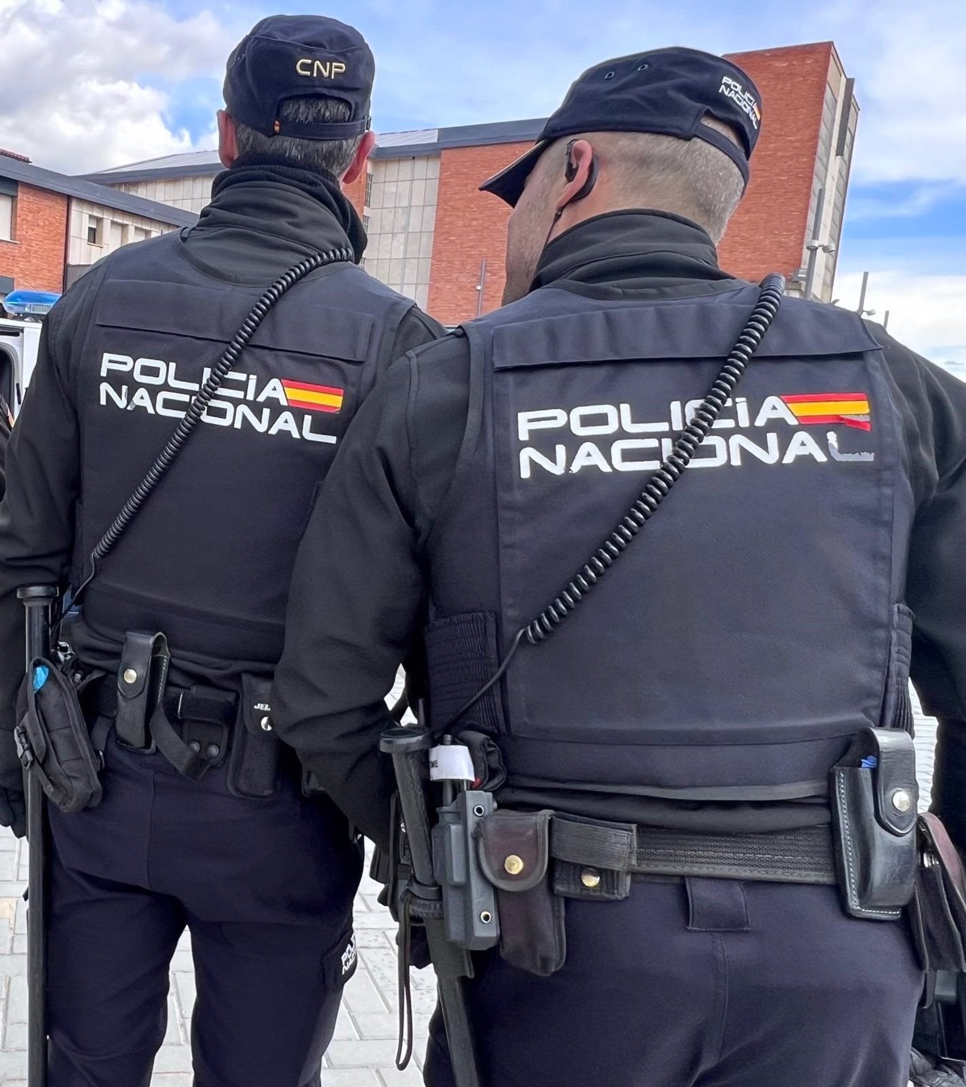 Detenido un vecino de Torrelavega tras estafar más de mil euros en la venta de criptomonedas en redes sociales Detenido un vecino de Torrelavega tras estafar más de mil euros en la venta de criptomonedas en redes sociales