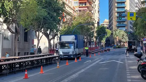 Ya están montando las tribunas en La Rambla Ya están montando las tribunas en La Rambla